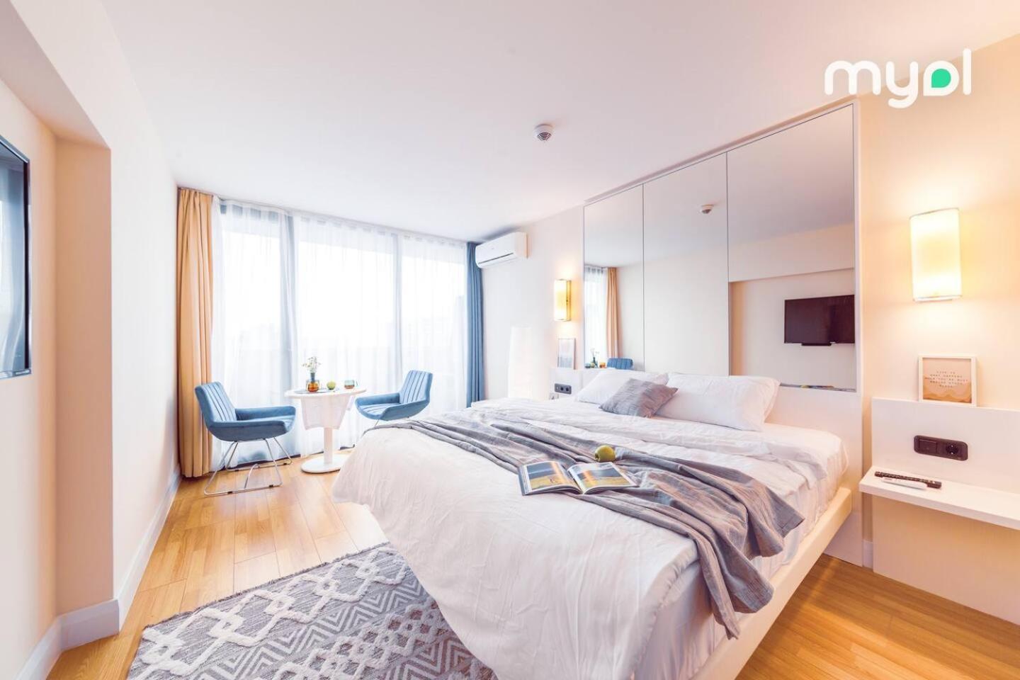 Orbi Aparthotel In Батуми Екстериор снимка