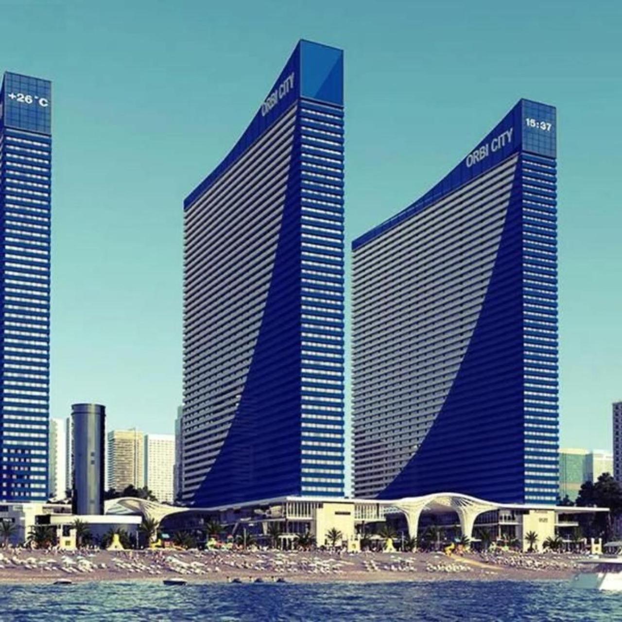 Orbi Aparthotel In Батуми Екстериор снимка