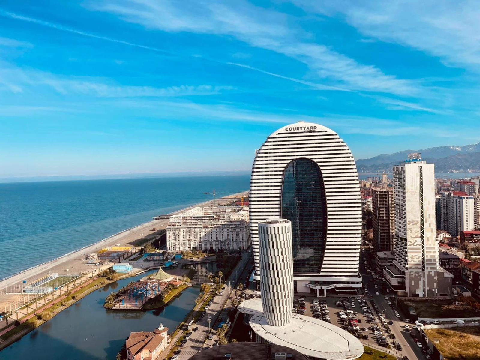 Orbi Aparthotel In Батуми Екстериор снимка