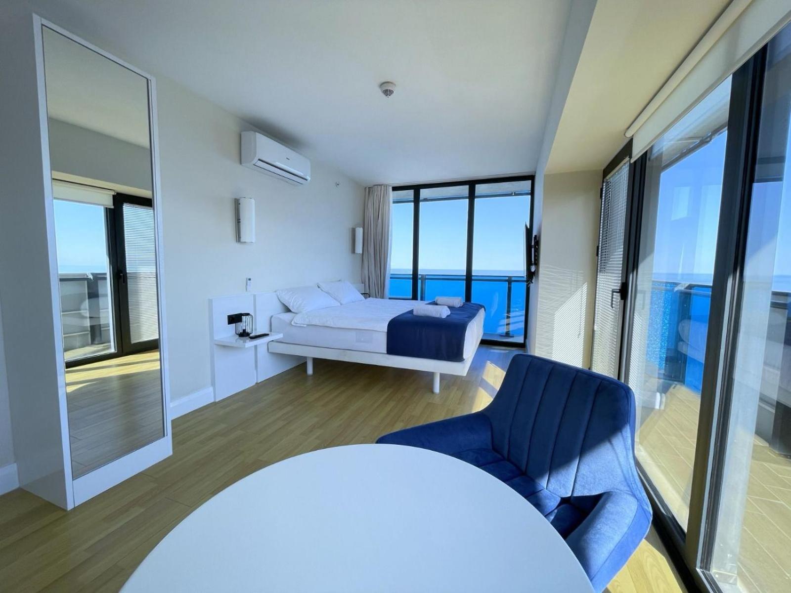 Orbi Aparthotel In Батуми Екстериор снимка