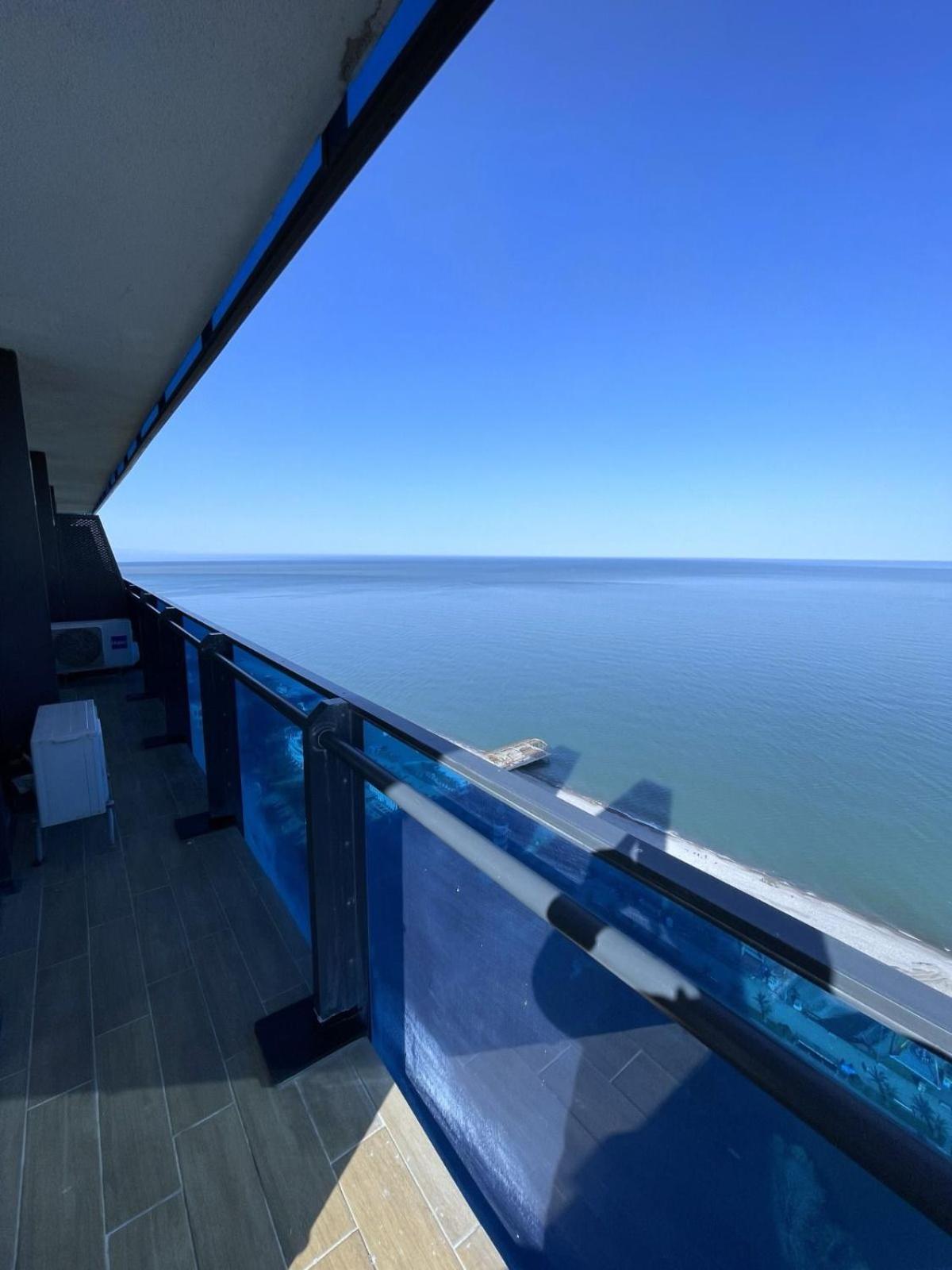 Orbi Aparthotel In Батуми Екстериор снимка