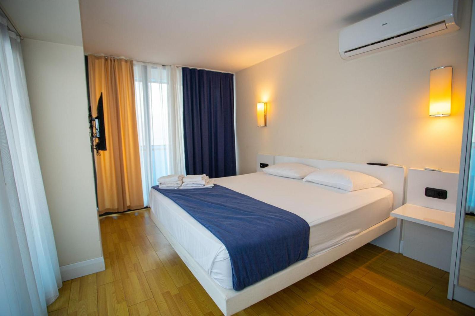 Orbi Aparthotel In Батуми Екстериор снимка